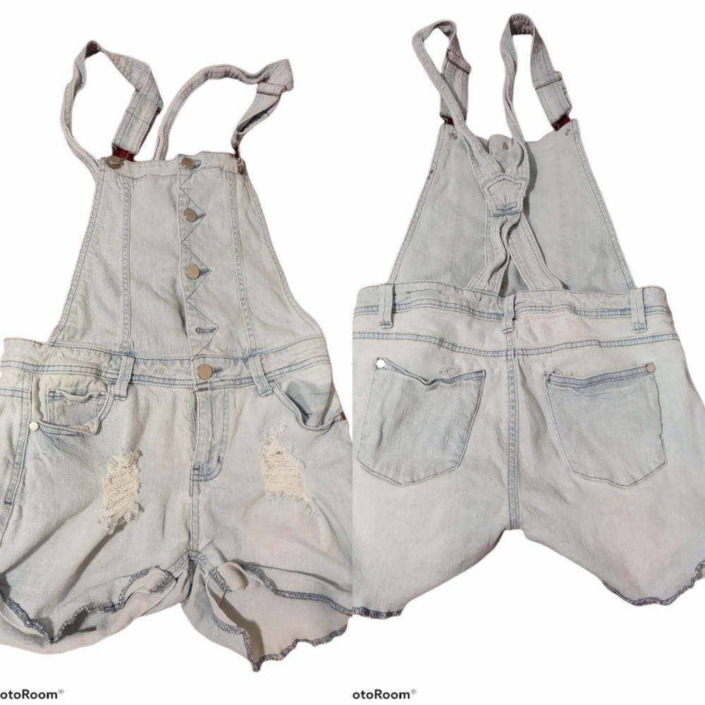 4/$20 • TINSELTOWN • Overall Denim Short-Shorts
